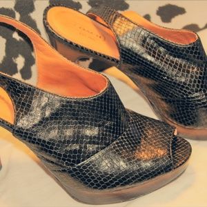 Coach leather high heel shoes